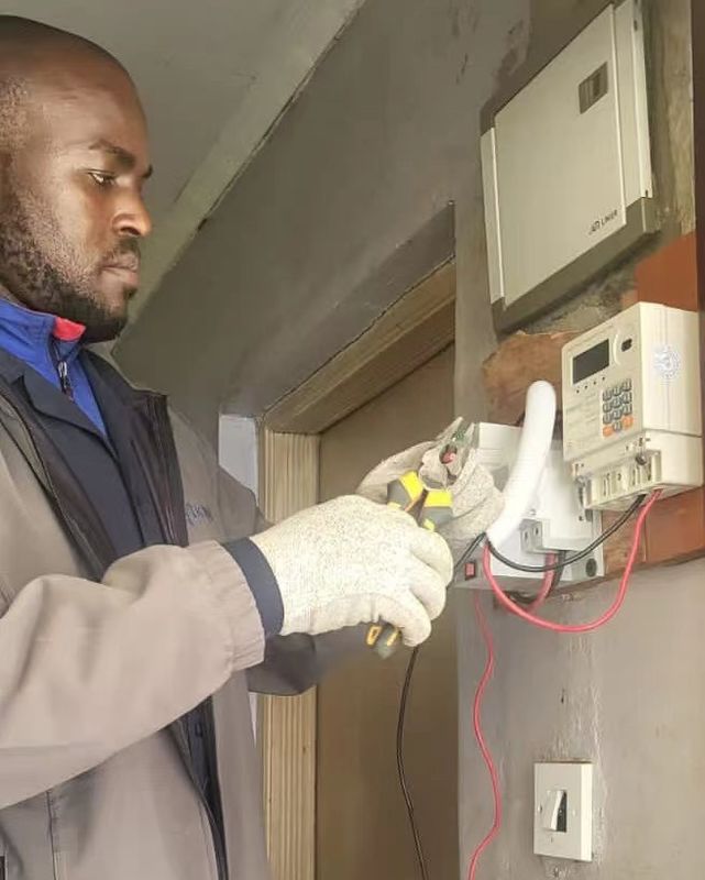 อุปกรณ์ทดสอบเครื่องวัดความถี่ไฟฟ้า 50Hz พร้อมโปรโตคอลมาตรฐาน STS สําหรับการทดสอบที่ยั่งยืนและยาวนาน